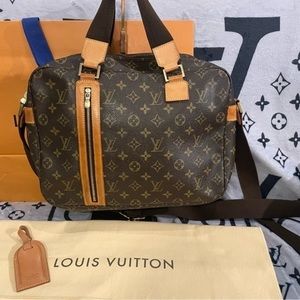 Auth LOUIS VUITTON Monogram Sac Bosphore Crossbody Bag w dustcover